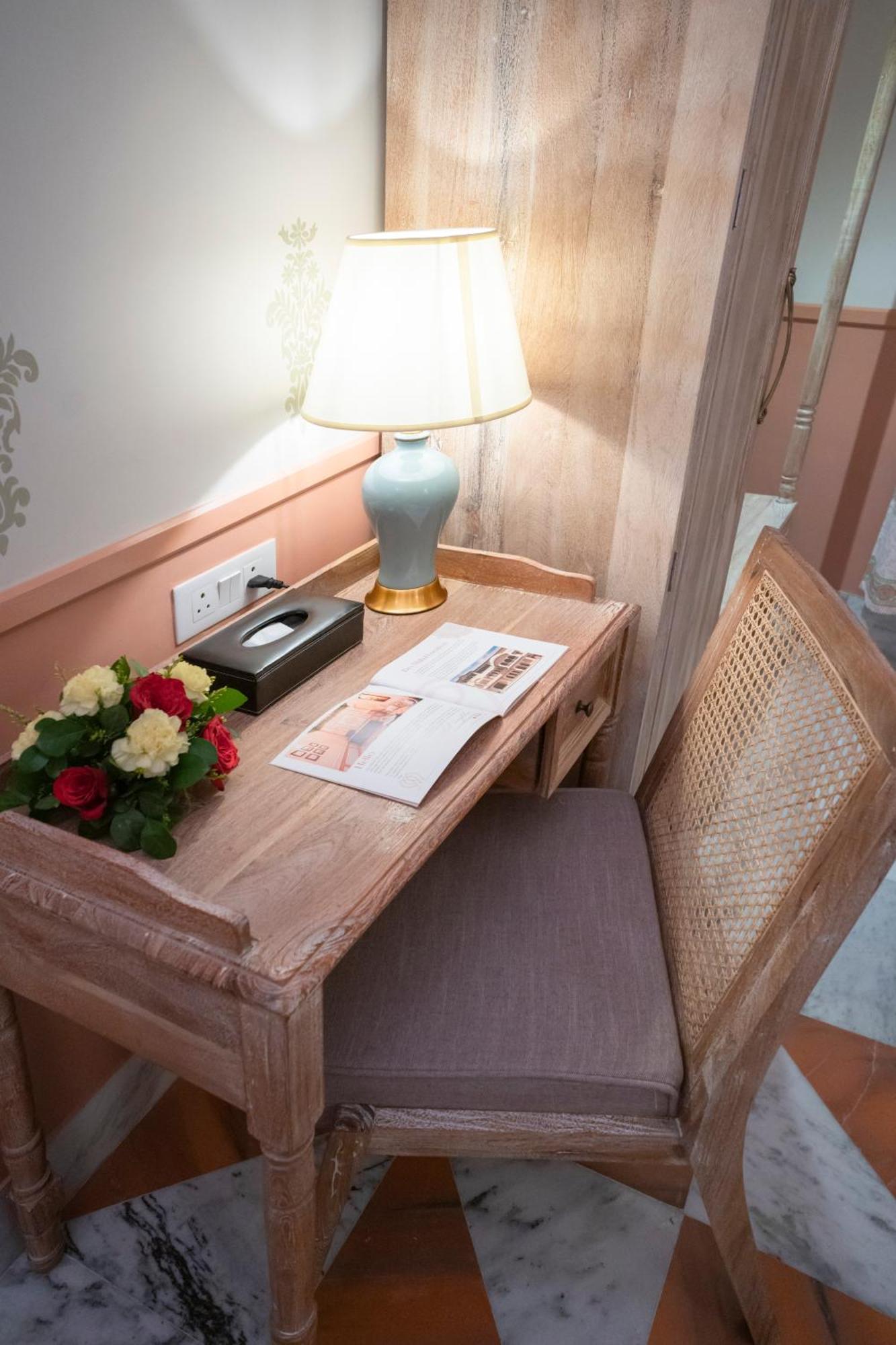 Dev Mahal - A Boutique Heritage Hotel Τζαϊπούρ Εξωτερικό φωτογραφία