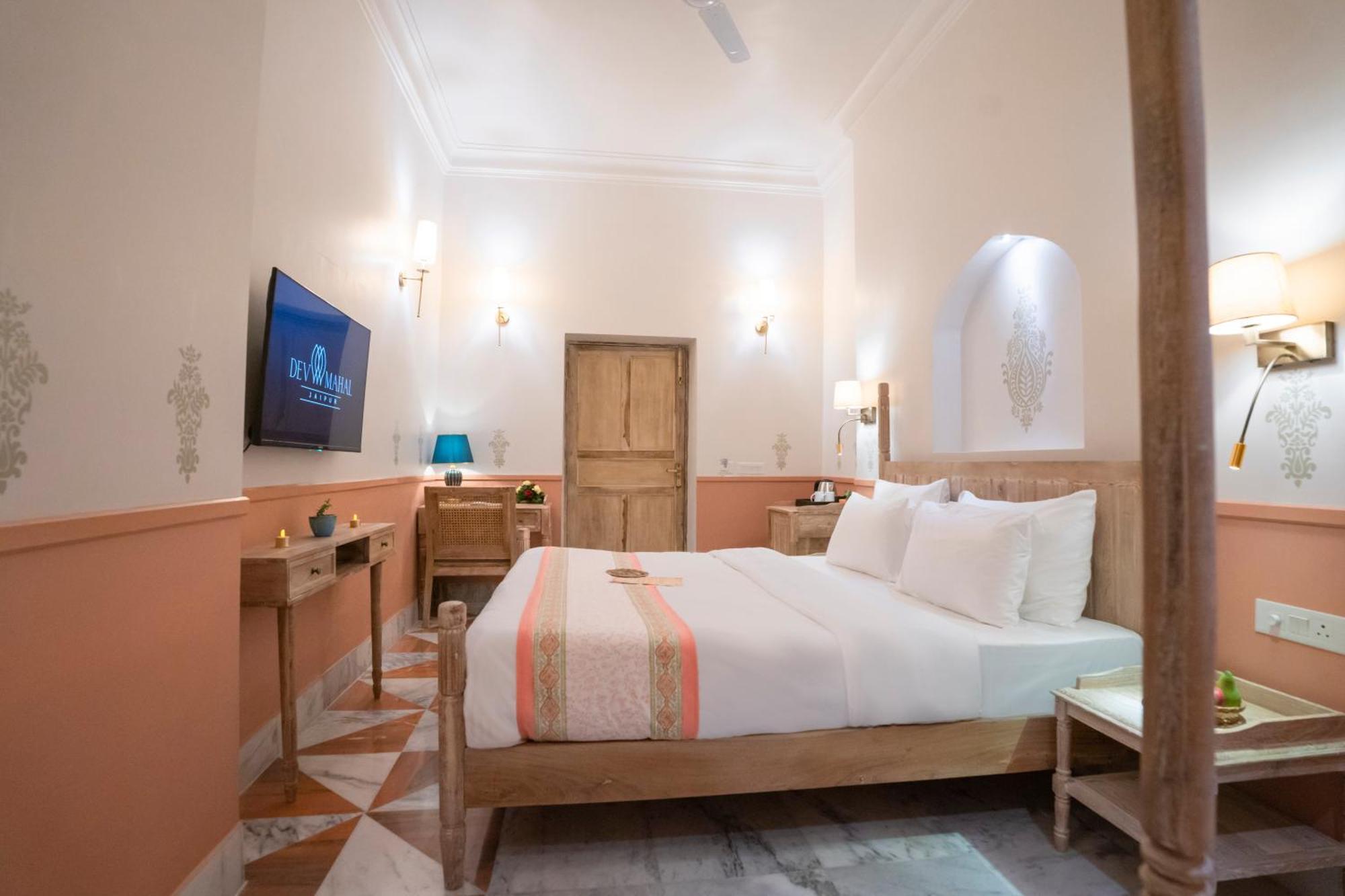 Dev Mahal - A Boutique Heritage Hotel Τζαϊπούρ Εξωτερικό φωτογραφία