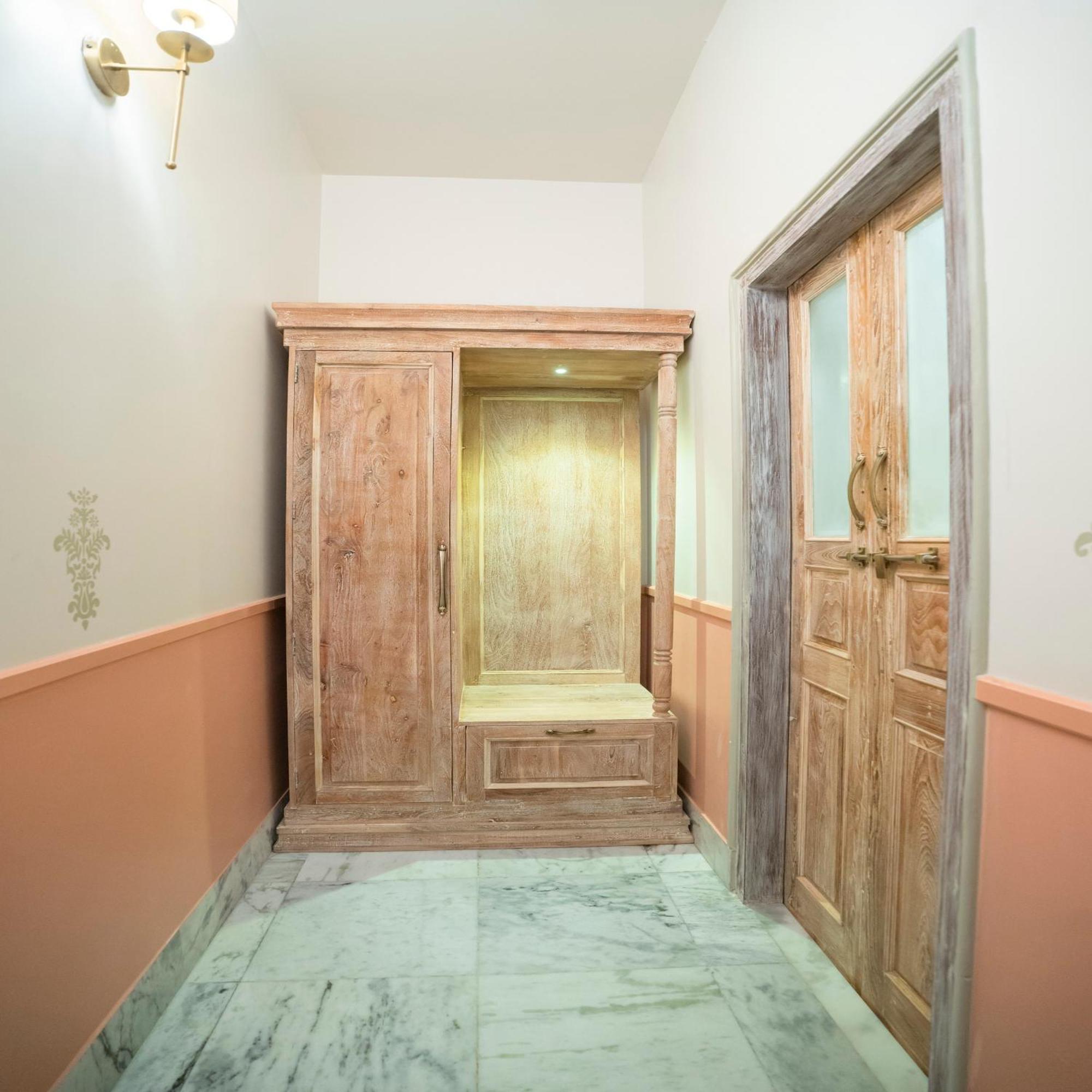 Dev Mahal - A Boutique Heritage Hotel Τζαϊπούρ Εξωτερικό φωτογραφία