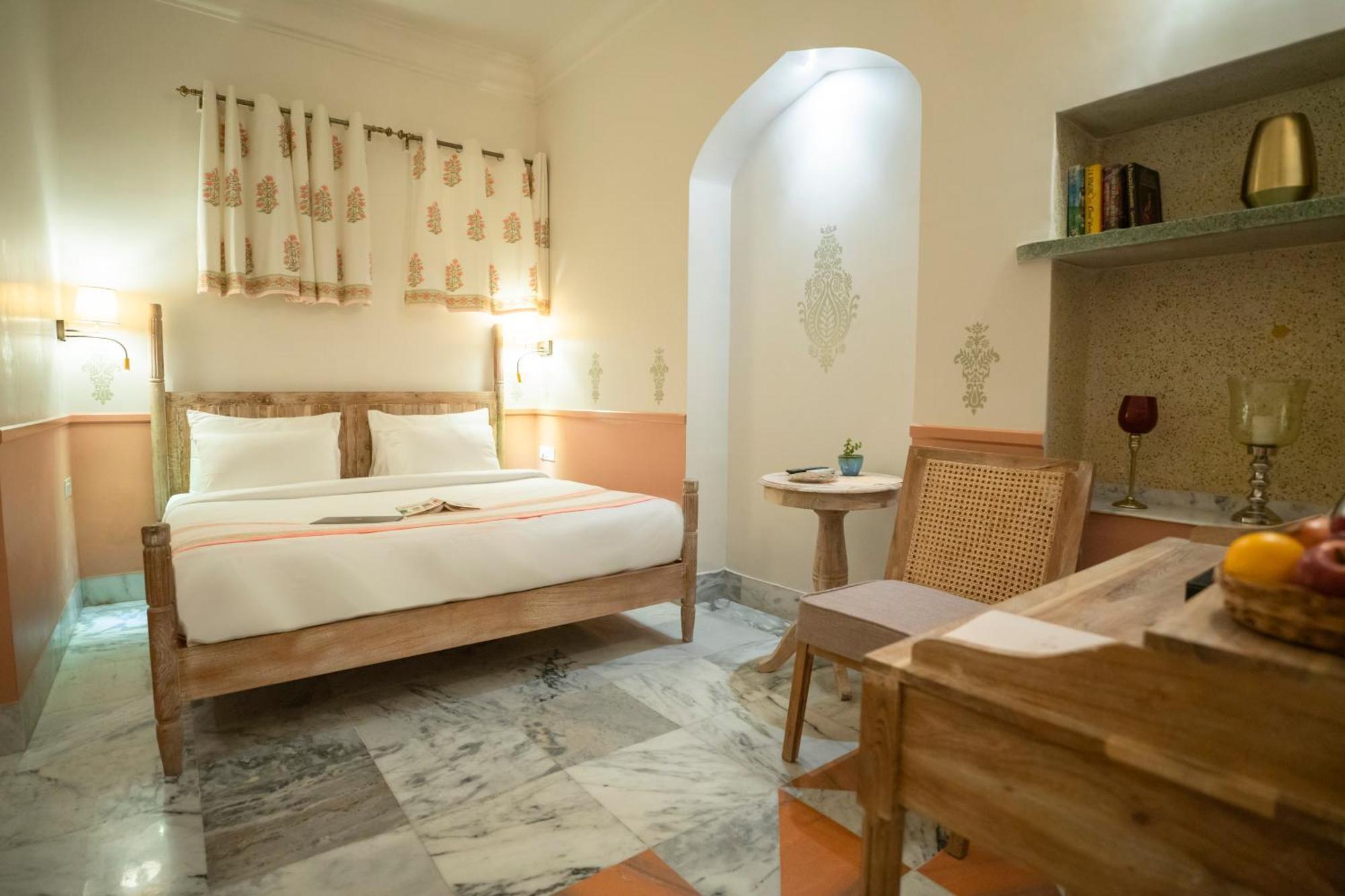 Dev Mahal - A Boutique Heritage Hotel Τζαϊπούρ Εξωτερικό φωτογραφία