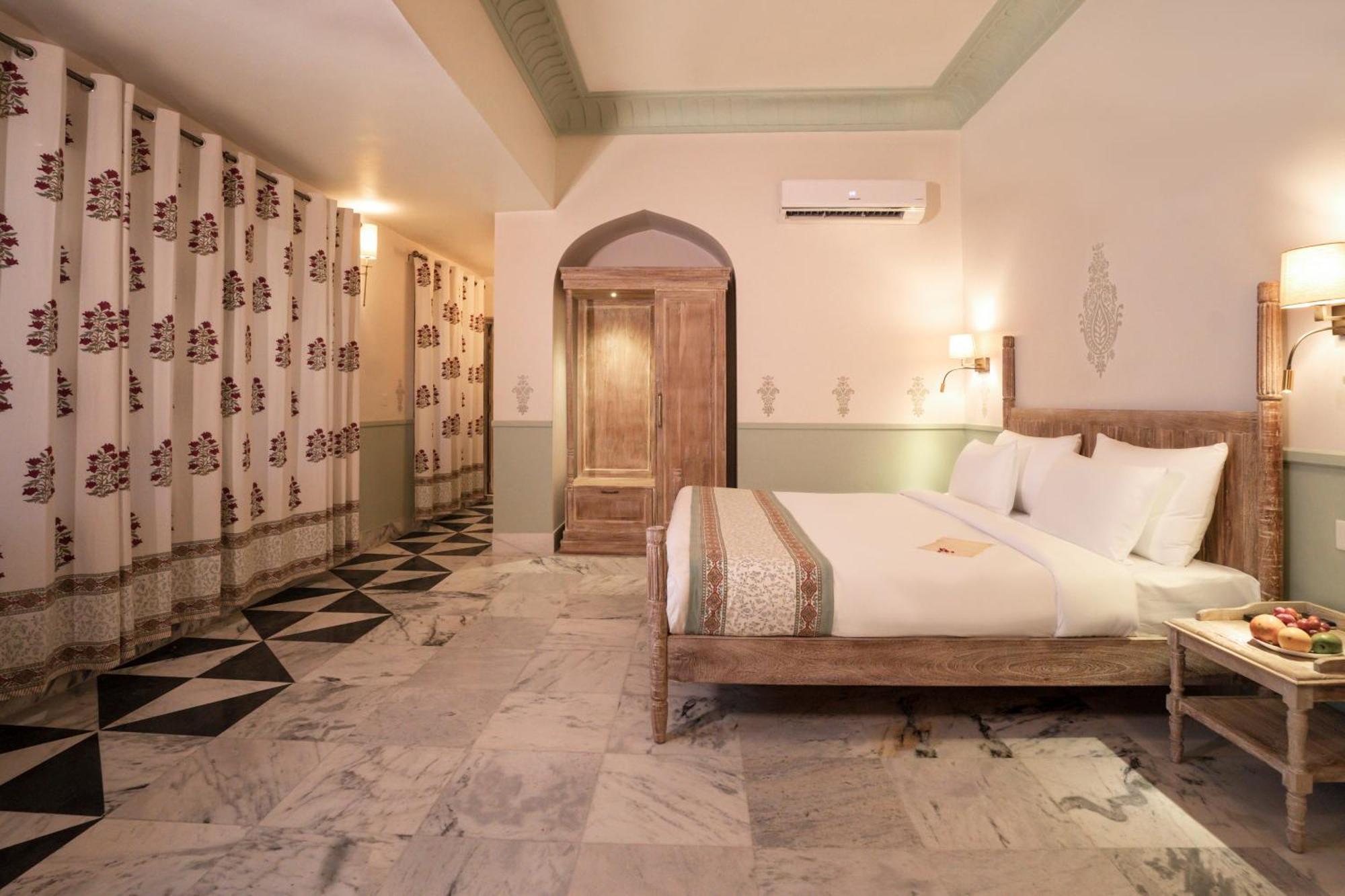 Dev Mahal - A Boutique Heritage Hotel Τζαϊπούρ Εξωτερικό φωτογραφία