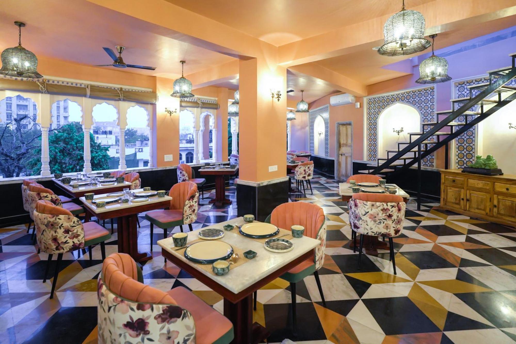 Dev Mahal - A Boutique Heritage Hotel Τζαϊπούρ Εξωτερικό φωτογραφία